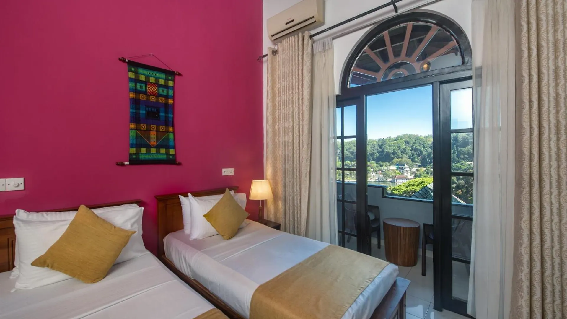 Ceyloni Lake Residency Kandy
