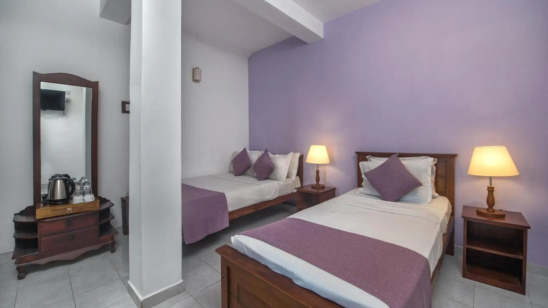 Ceyloni Lake Residency Kandy Hotel