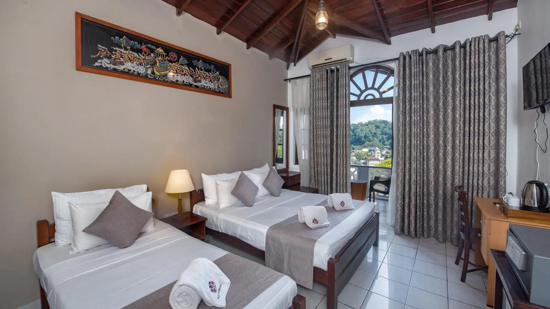 Ceyloni Lake Residency Kandy