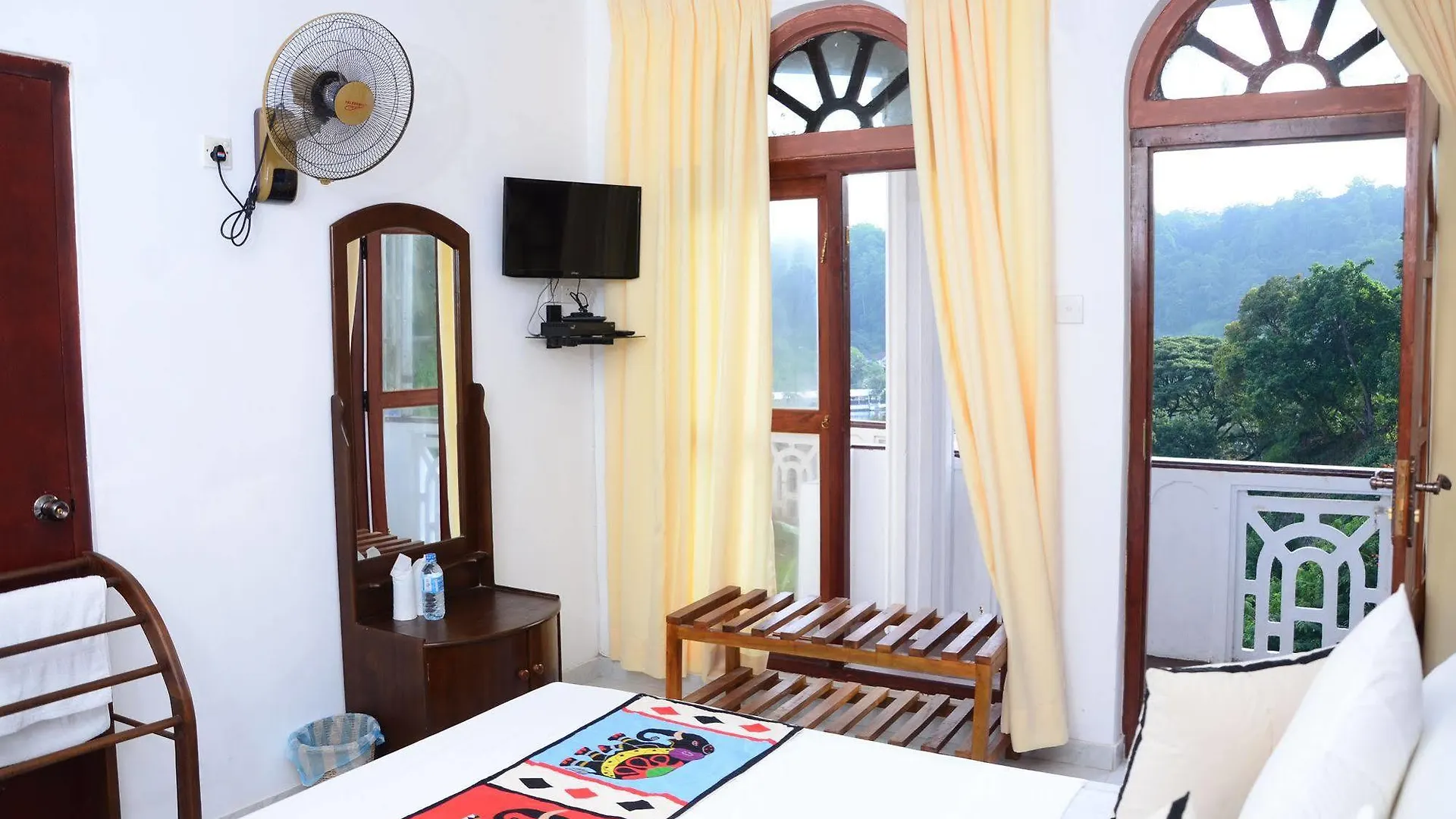 Ceyloni Lake Residency Kandy