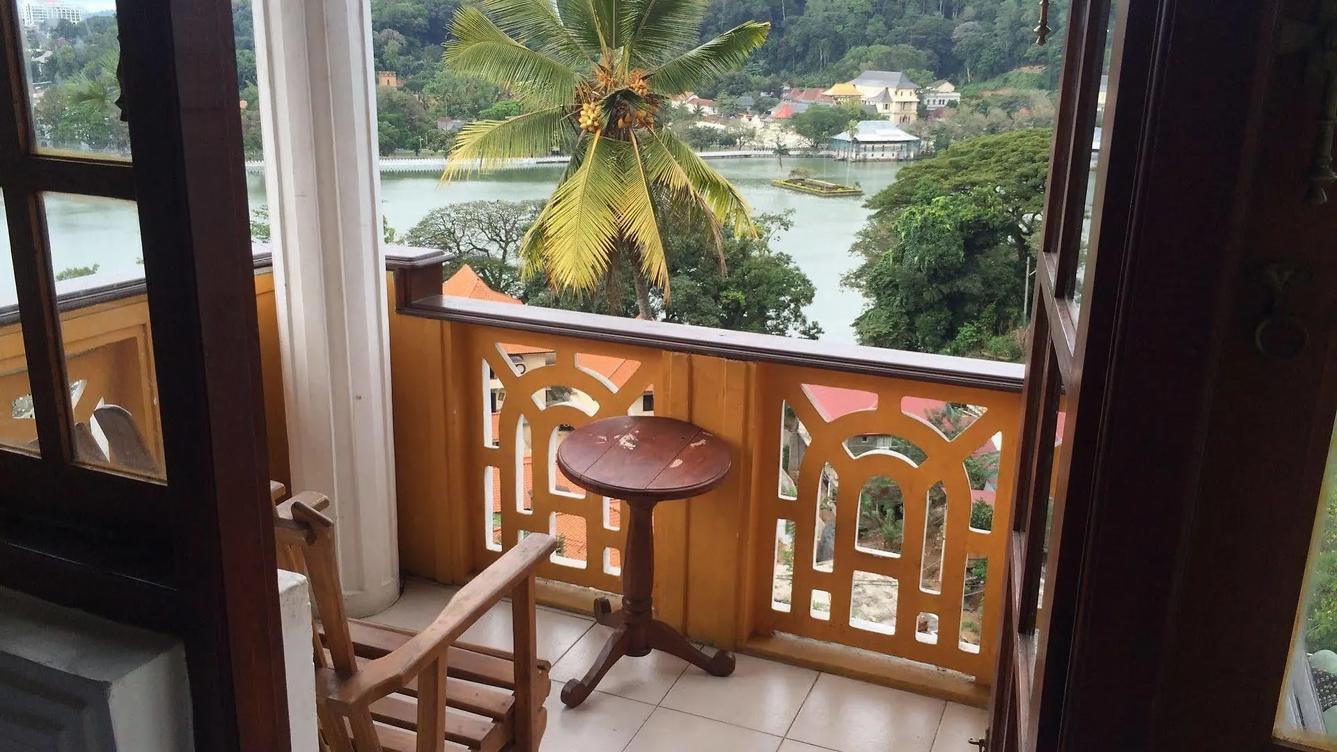 Ceyloni Lake Residency Kandy 2*,