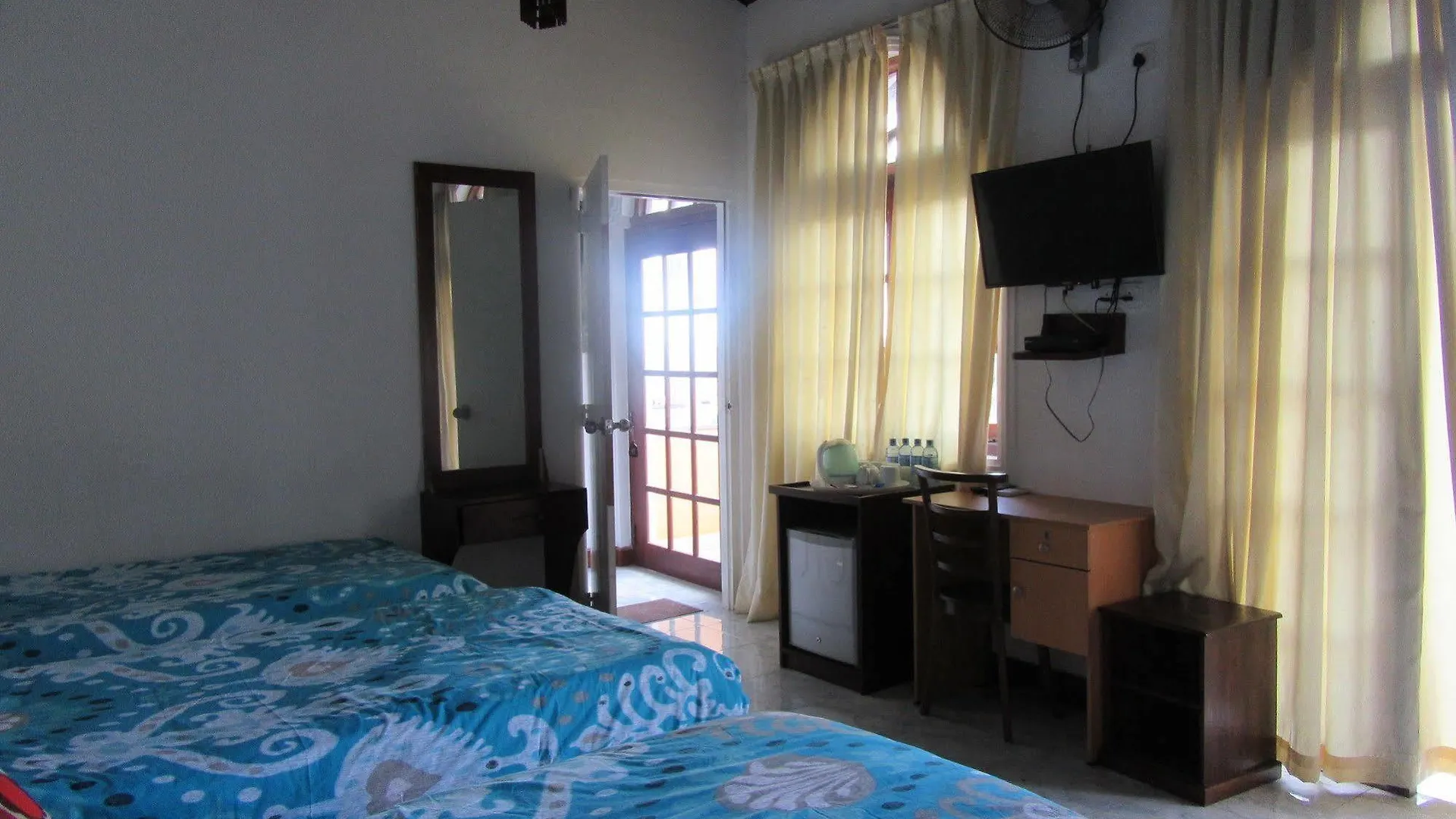 Ceyloni Lake Residency Kandy Hotel